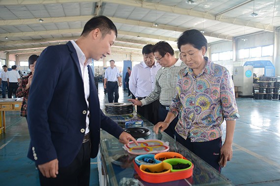 山东省莱芜市政协考察团到集团公司旅行考察 - bevictor伟德官网新闻 - 新闻中心 - 考察团,市政协,集团公司,莱芜,考察,山东省,节水,bevictor伟德官网,nbsp