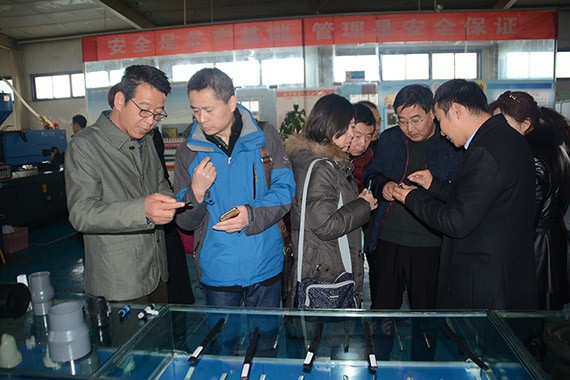 张家口市审查院预防随处长张燕滨一行到集团公司考察 - bevictor伟德官网新闻 - 新闻中心 - 审查院,nbsp,集团公司,一行,预防,处长,张家口市,考察,张燕