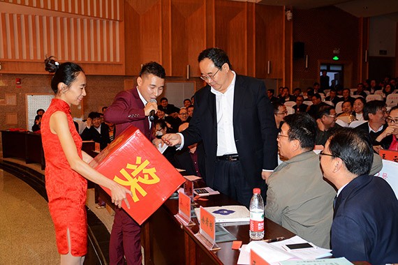 bevictor伟德官网节水集团盛大表扬奖励2016年度先进整体和个人 - bevictor伟德官网新闻 - 新闻中心 - nbsp,年度,2016,表扬奖励,bevictor伟德官网,公司,舞蹈,先进,优异