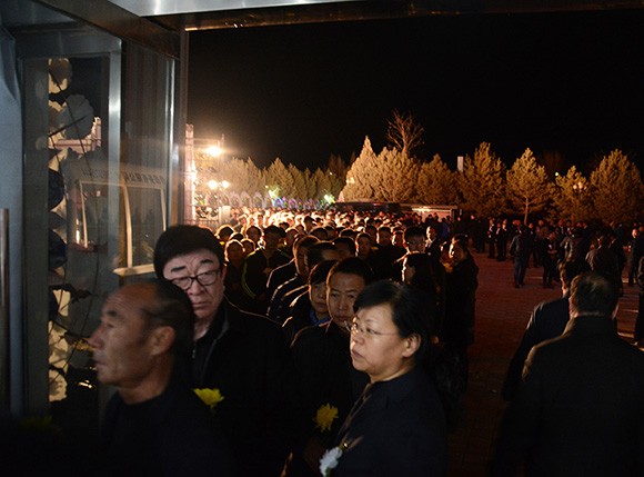 bevictor伟德官网节水首创人王栋遗体离别仪式在酒泉举行 - bevictor伟德官网新闻 - 新闻中心 - nbsp,王栋,父亲,我们,甘肃省,节水,bevictor伟德官网,同志,中国