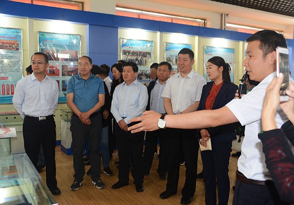 张掖市甘州区统一战线事情观摩组莅临bevictor伟德官网节水集团观摩考察 - bevictor伟德官网新闻 - 新闻中心 - 观摩,州区,nbsp,节水,bevictor伟德官网,公司,集团,考察,张掖市