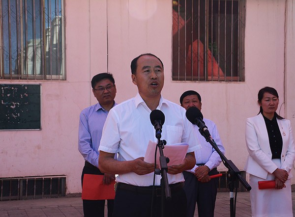 bevictor伟德官网节水在肃州区民族团结前进宣传月帮扶暨民族团结前进树模社区建设活动中奉献爱心 - bevictor伟德官网新闻 - 新闻中心 - nbsp,民族,团结,前进,帮扶,社区,节水,bevictor伟德官网,宣传月