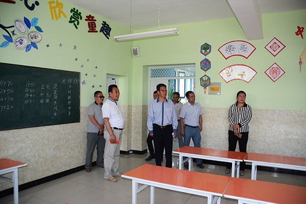 bevictor伟德官网节水集团公司在肃州区东洞学校？咕枳手Ч婊疃 - bevictor伟德官网新闻 - 新闻中心 - nbsp,bevictor伟德官网,东洞,节水,学校,集团公司,肃州区,党委书记,捐赠
