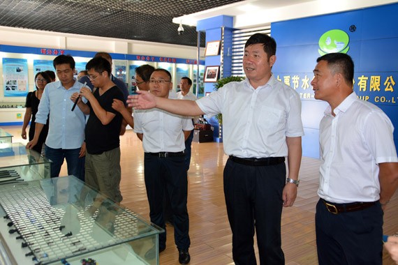 廊坊市园林绿化治理局考察团莅临bevictor伟德官网节水集团考察交流 - bevictor伟德官网新闻 - 新闻中心 - nbsp,公司,考察,bevictor伟德官网,园林绿化,节水,交流,集团,廊坊市
