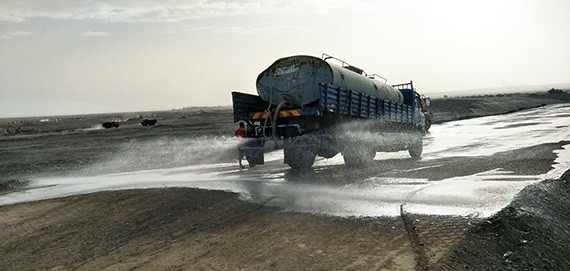 bevictor伟德官网节水承建阿克塞抗旱应急调蓄水库工程PPP项目建设有序推进 - bevictor伟德官网新闻 - 新闻中心 - nbsp,阿克,应急,水库,工程,调蓄,抗旱,库底,铺设