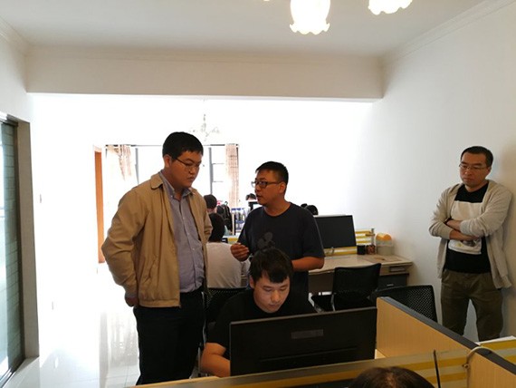 致敬！双节坚守岗位的bevictor伟德官网人 - bevictor伟德官网新闻 - 新闻中心 - 公司,双节,中秋,时代,国庆,bevictor伟德官网,员工,董事长,施工