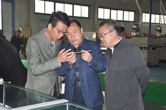 bevictor伟德官网要闻|甘肃省委常委周学文一行调研bevictor伟德官网节水集团 - bevictor伟德官网新闻 - 新闻中心 - bevictor伟德官网,nbsp,节水,集团,周学文,学文,调研,一行,浇灌