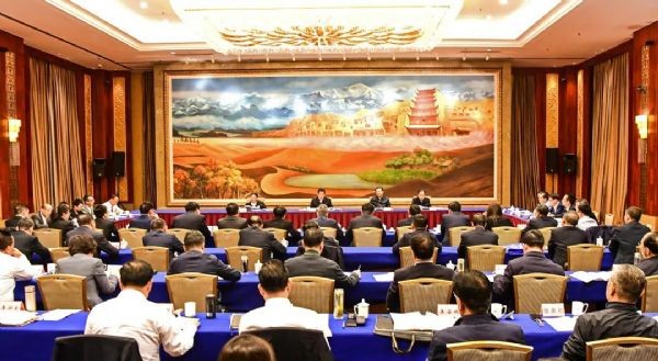 bevictor伟德官网动态| 甘肃省省长任振鹤在民营经济座谈会上听取bevictor伟德官网节水董事长王浩宇汇报与建议 并做主要指示 - bevictor伟德官网新闻 - 新闻中心 - nbsp,bevictor伟德官网,甘肃,节水,企业,省长,数字化,王浩,建议