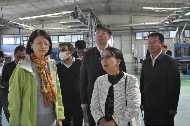 bevictor伟德官网国际| 巴基斯坦等七国驻华大使莅临bevictor伟德官网节水集团旅行交流 - bevictor伟德官网新闻 - 新闻中心 - bevictor伟德官网,节水,旅行,巴基斯坦,集团,国际,交流,莅临,驻华大使