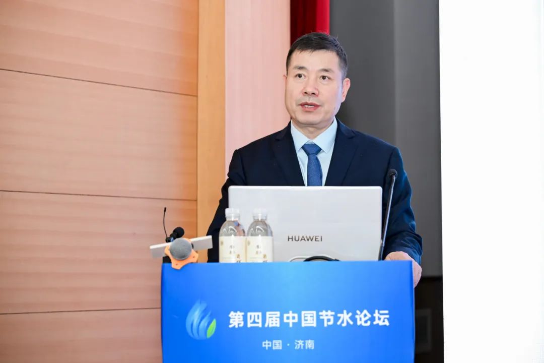 专题论坛二：节水与两手发力 - bevictor伟德官网新闻 - 新闻中心 - 节水,生长,政府,水资源,市场,治理,报告,水利