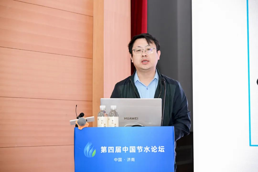 专题论坛二：节水与两手发力 - bevictor伟德官网新闻 - 新闻中心 - 节水,生长,政府,水资源,市场,治理,报告,水利