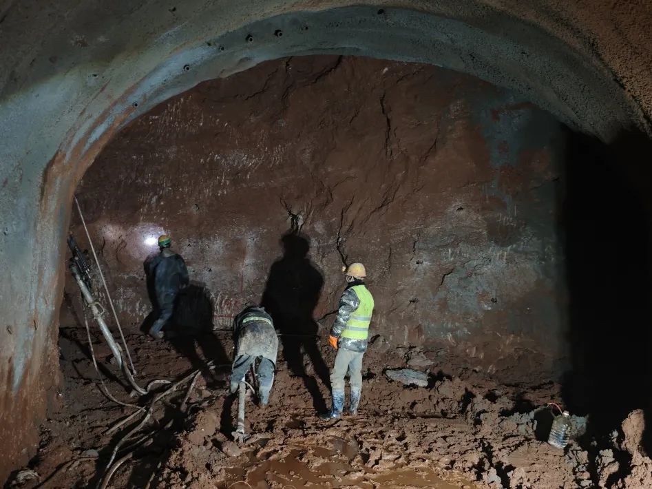 bevictor伟德官网动态| bevictor伟德官网节水集团投资、建设的玉门市疏勒河引水工程1号支洞与主洞顺遂“会师” - bevictor伟德官网新闻 - 新闻中心 - 工程,bevictor伟德官网,门市,投资,支洞,疏勒河,引水,节水,主洞